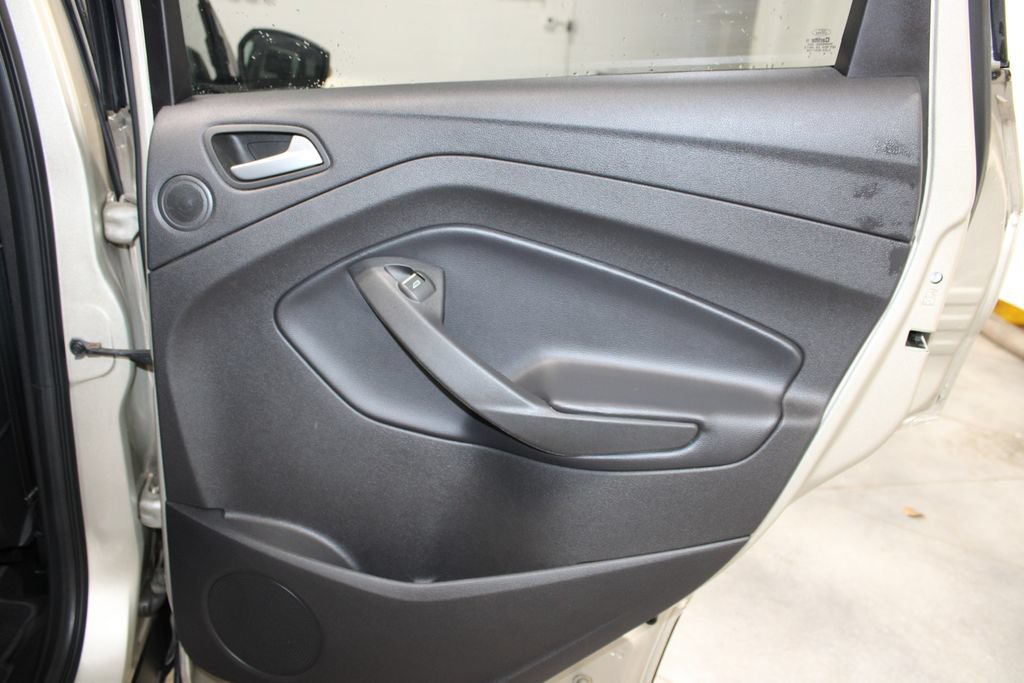 Used 2018 Ford Escape Titanium w/ Ford Safe & Smart Package FWD image 29