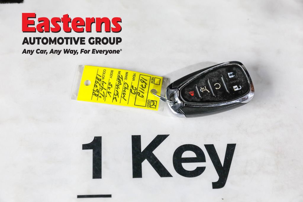 Used 2022 Chevrolet Traverse LT image 25