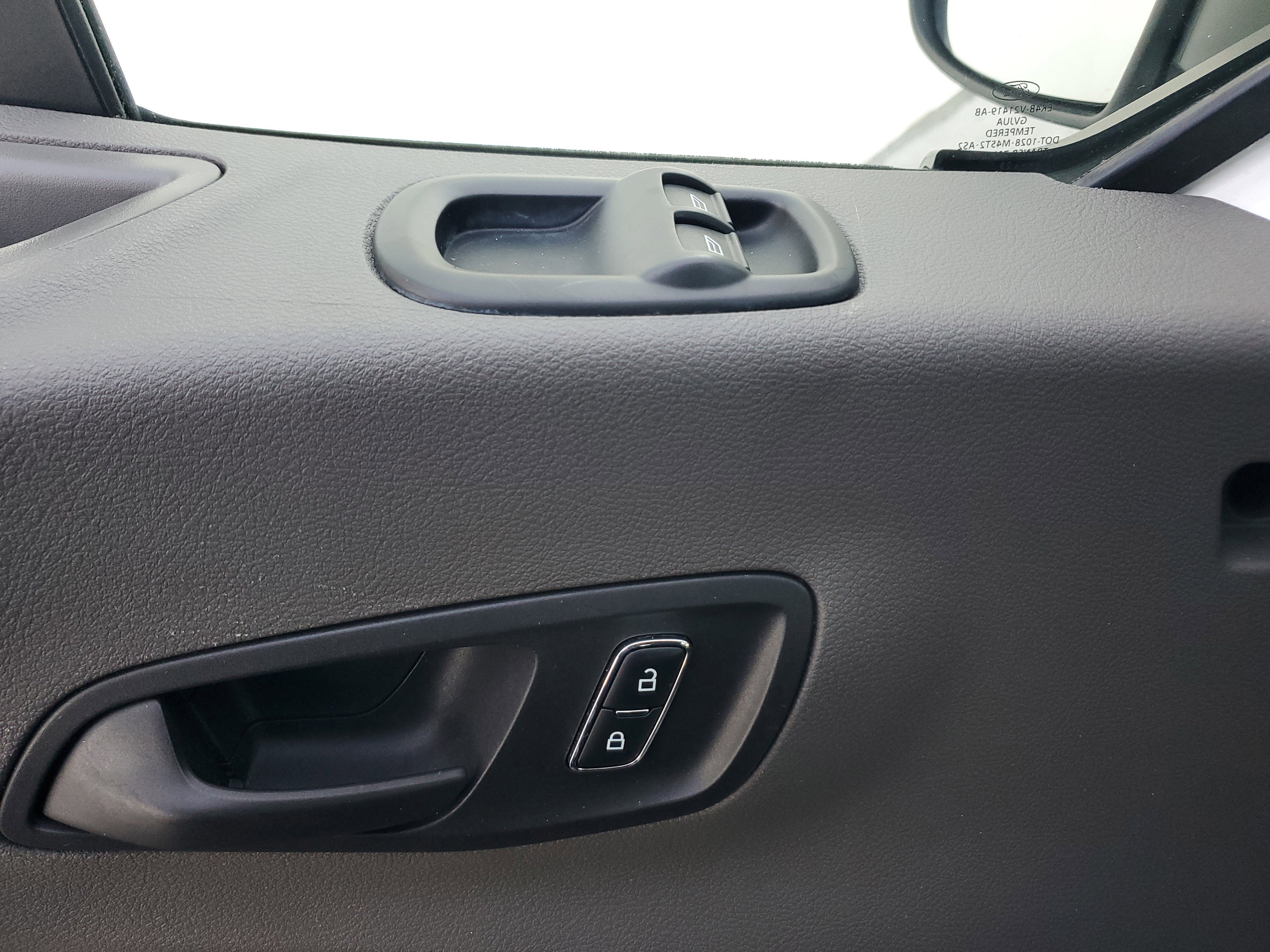 Used 2023 Ford Transit 350 XLT image 29