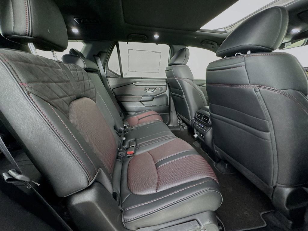 New 2026 Honda Pilot Black Edition image 37