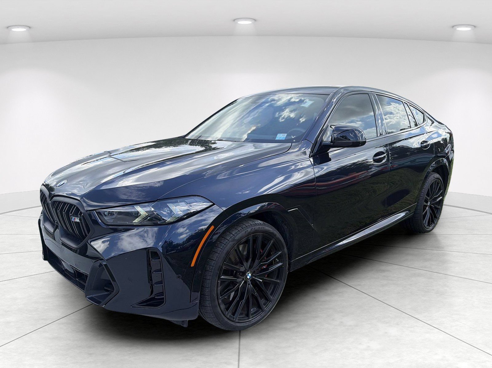 Certified 2025 BMW X6 M60i AWD/4WD image 8