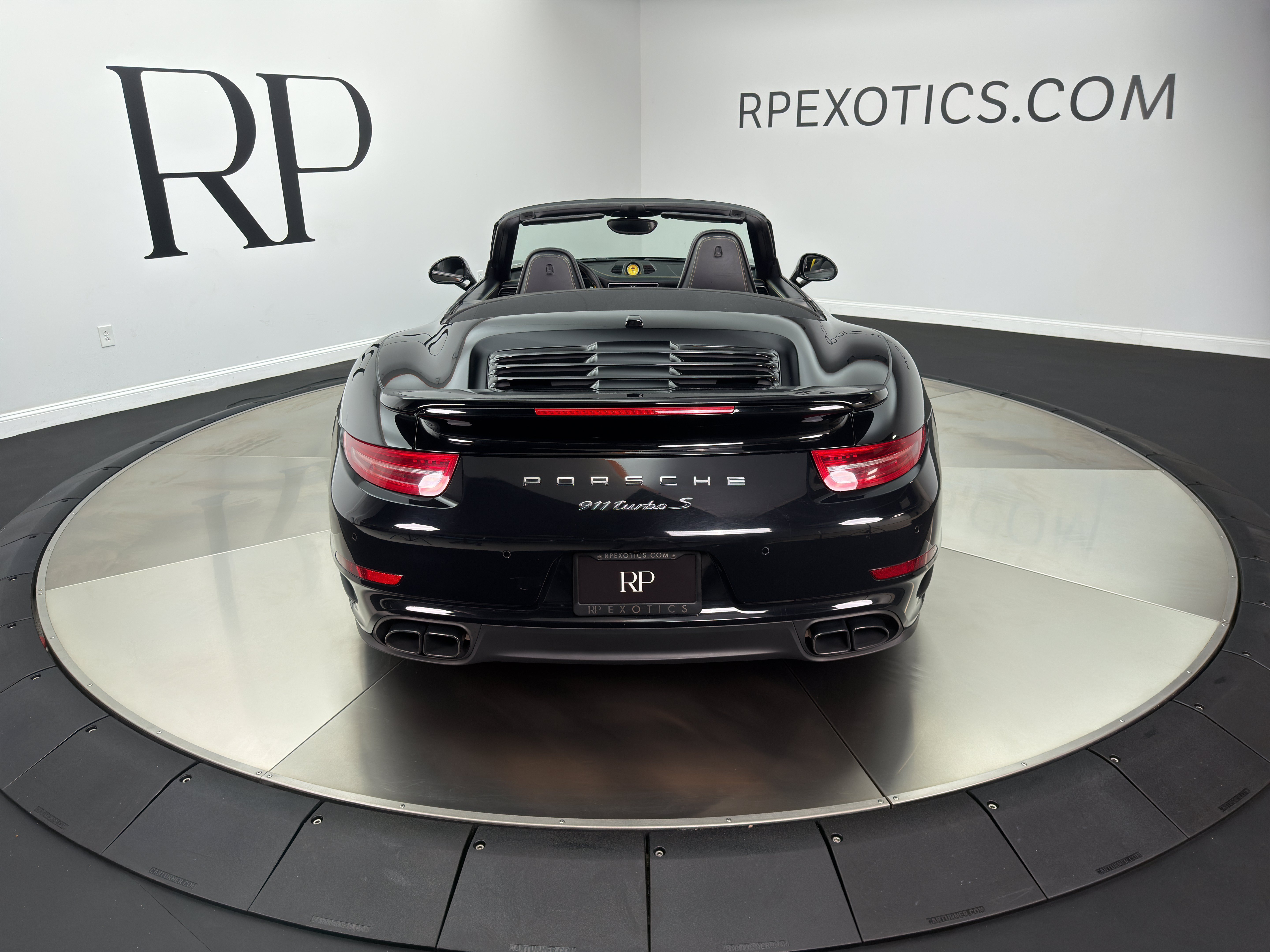 Used 2015 Porsche 911 Turbo S AWD/4WD image 8
