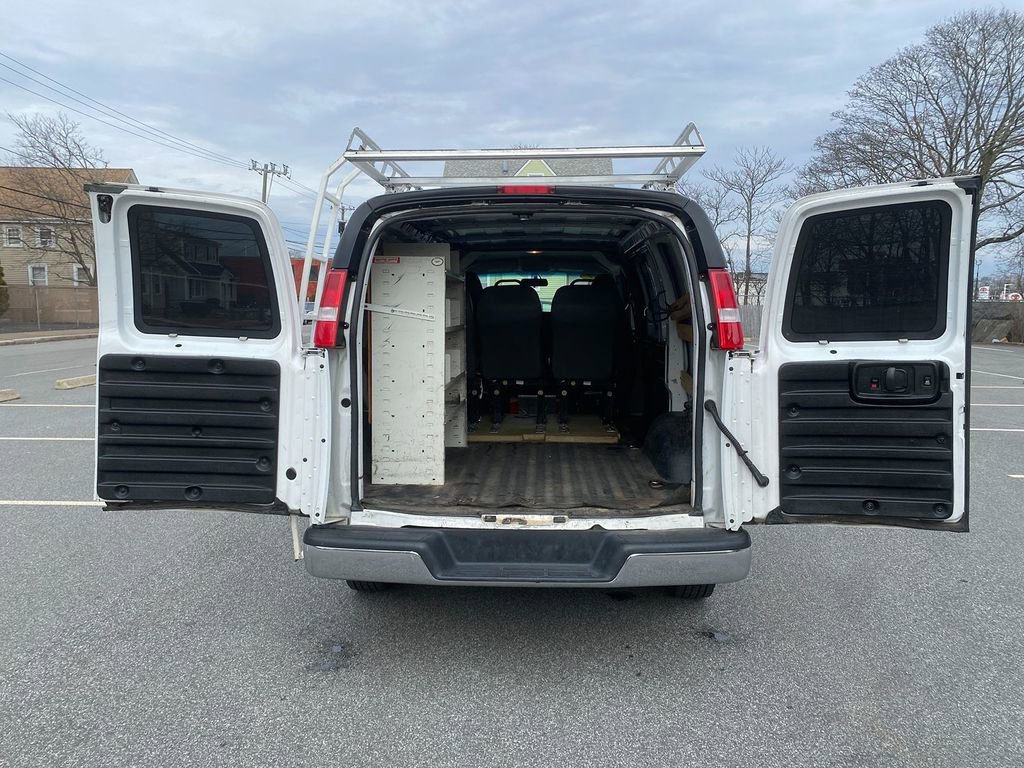Used 2021 GMC Savana 2500 w/ Driver Convenience Package image 23