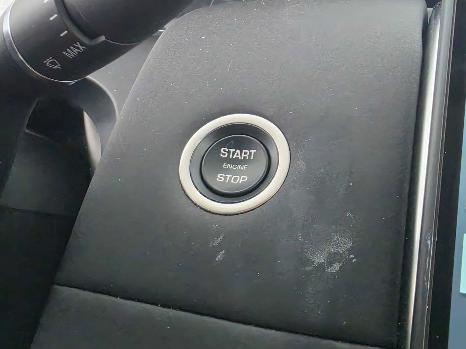 Used 2025 Land Rover Discovery Sport S AWD/4WD image 31