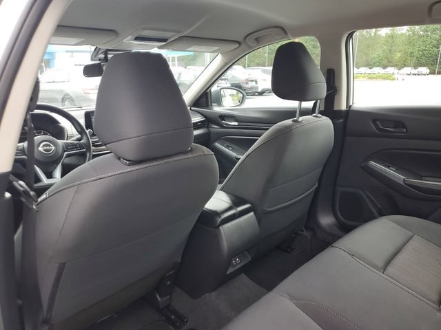 Used 2025 Nissan Altima 2.5 SV FWD image 11