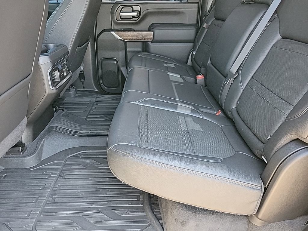 Used 2021 GMC Sierra 2500 Denali w/ Denali Ultimate Package image 14