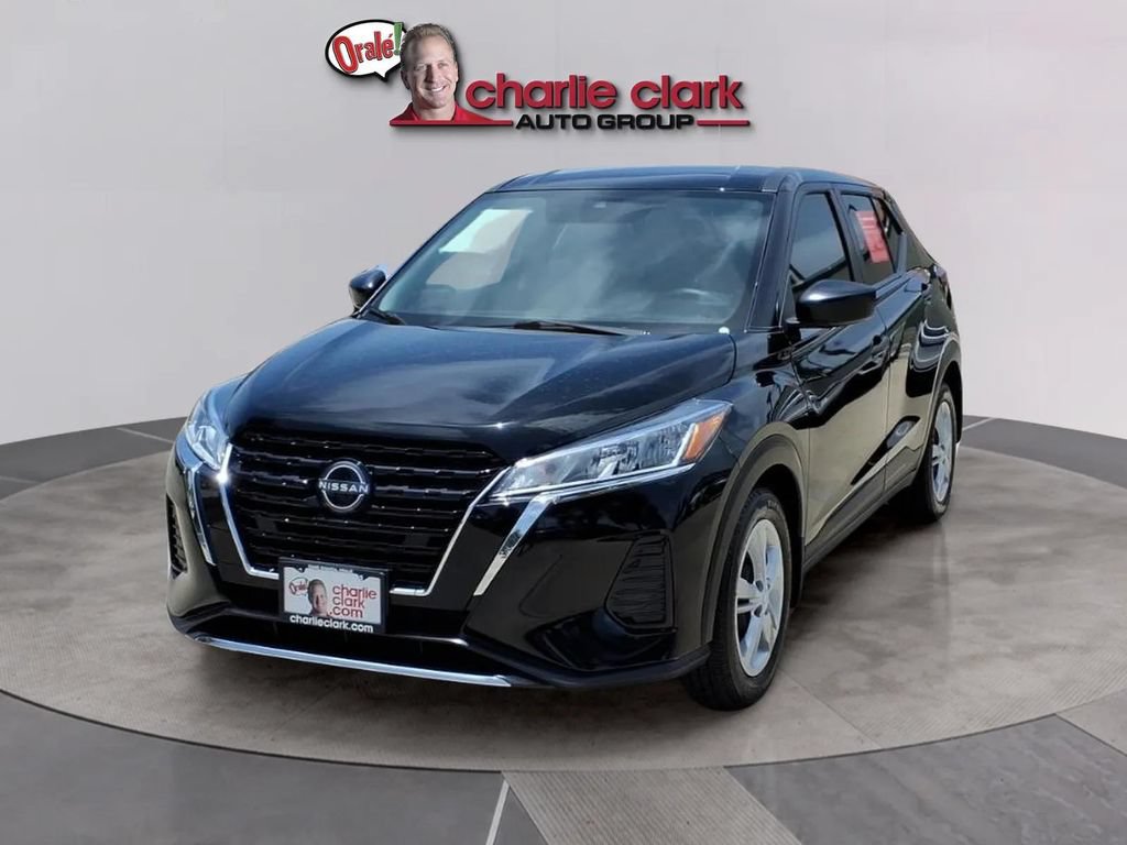 Used 2024 Nissan Kicks S FWD image 1
