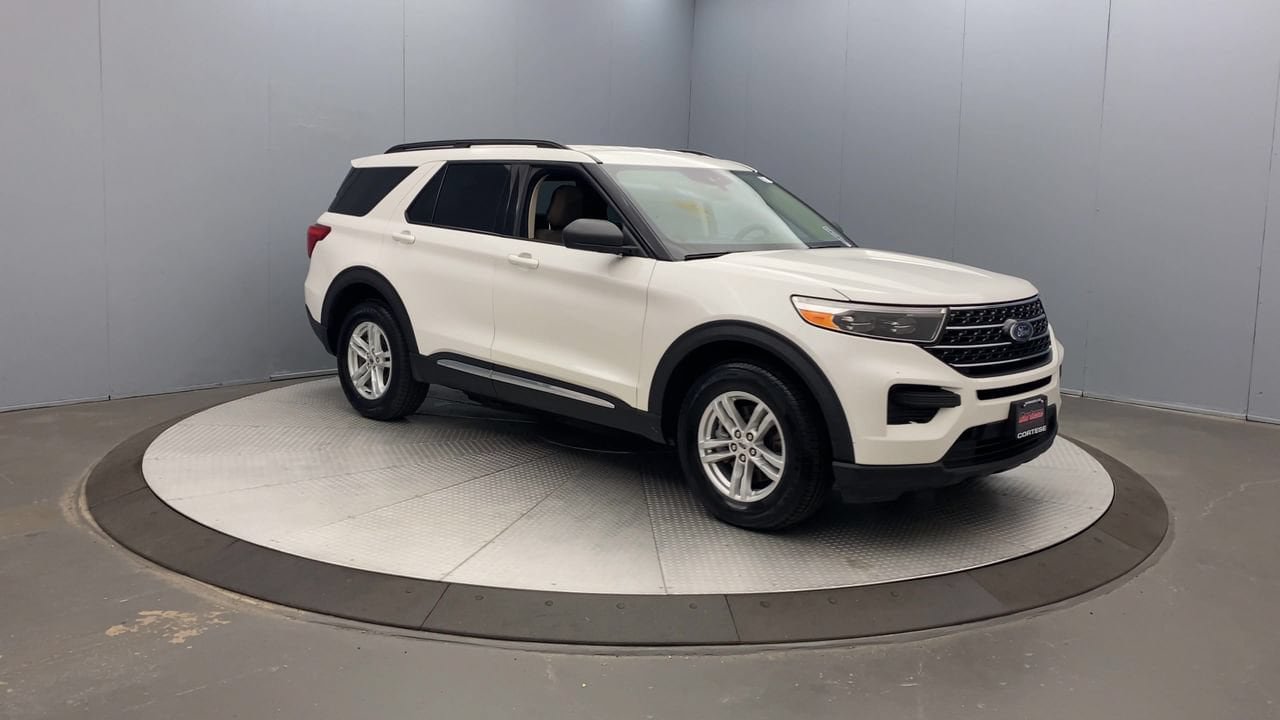 Used 2020 Ford Explorer XLT w/ Comfort Package AWD/4WD image 7