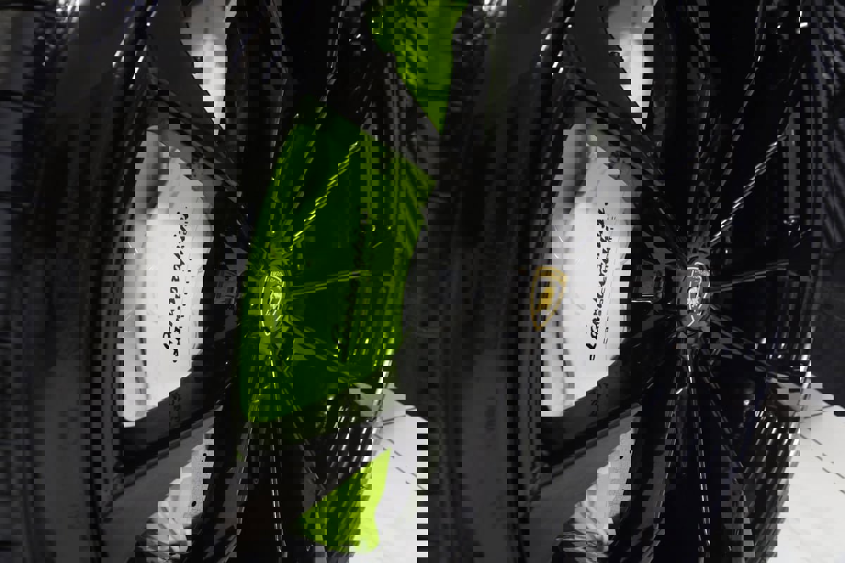 Used 2022 Lamborghini Urus image 23