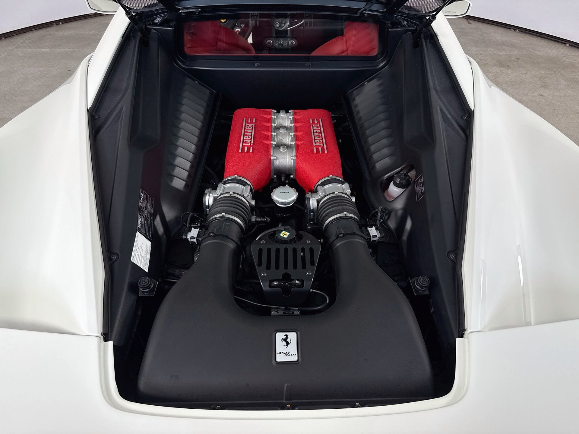 Certified 2014 Ferrari 458 Italia Coupe RWD image 25