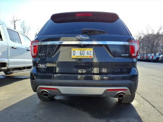 Used 2017 Ford Explorer XLT w/ Equipment Group 202A image 5