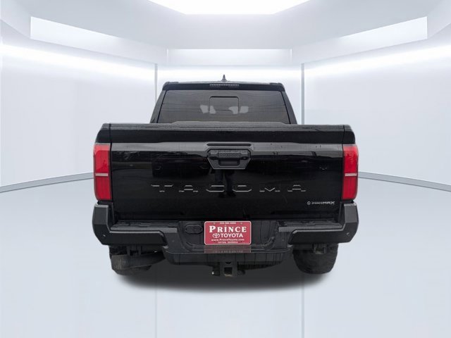 Used 2024 Toyota Tacoma TRD Sport image 4