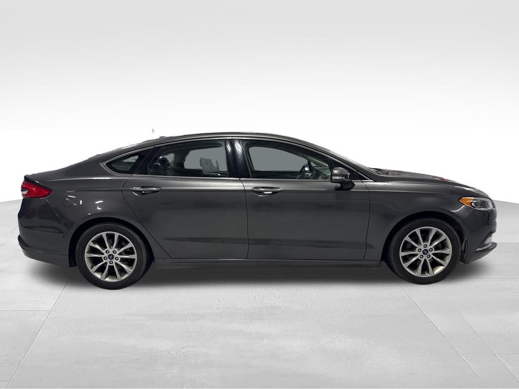Used 2017 Ford Fusion SE FWD image 50