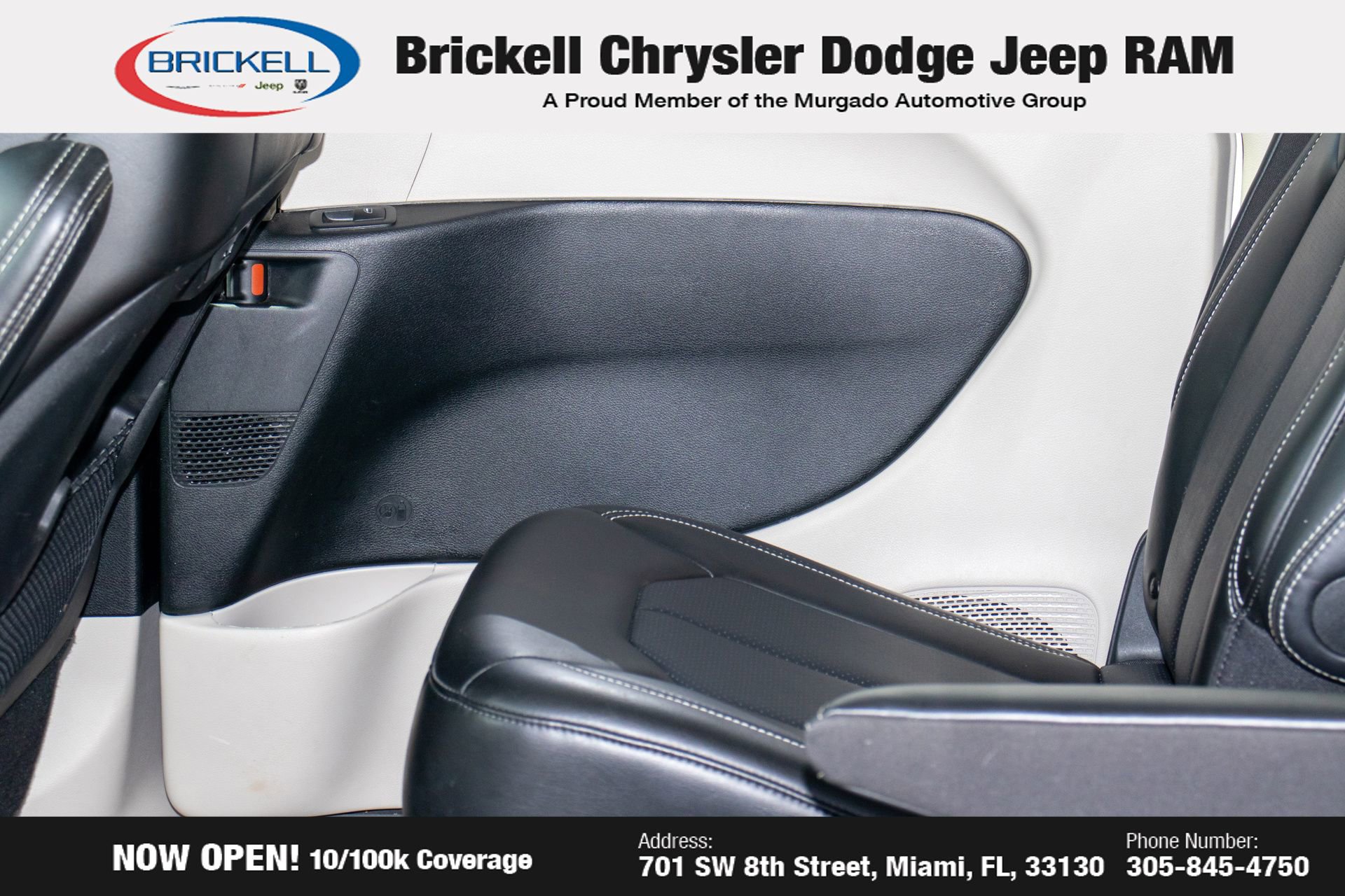 Used 2024 Chrysler Pacifica Touring-L image 13