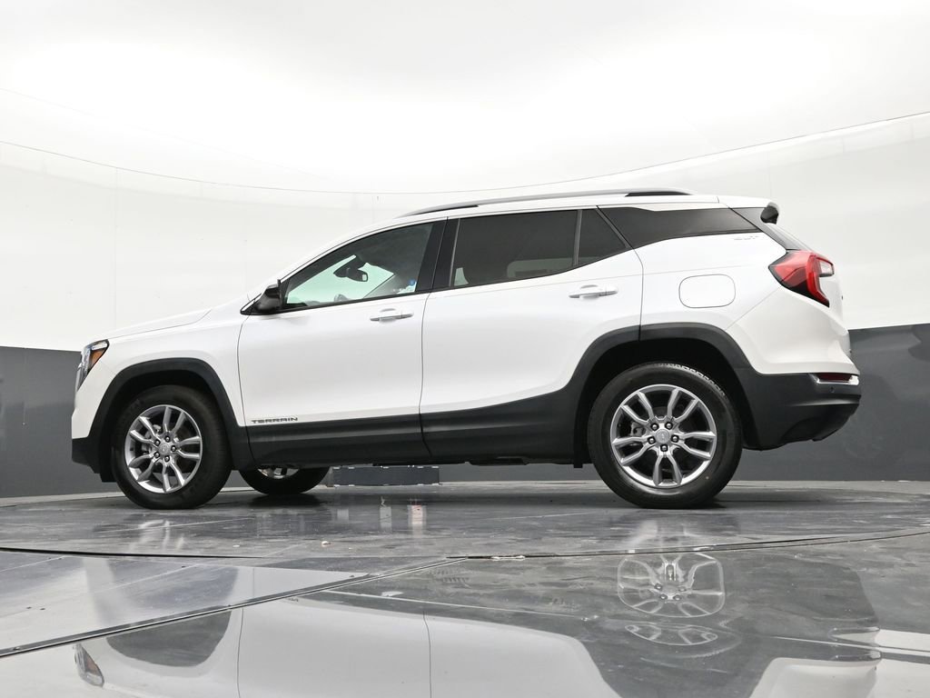Used 2022 GMC Terrain SLT image 21