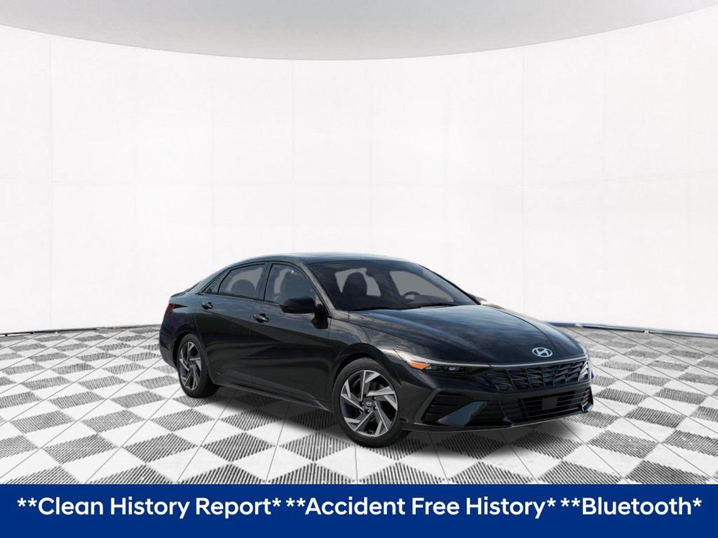 Used 2026 Hyundai Elantra SEL Sport Premium FWD image 2