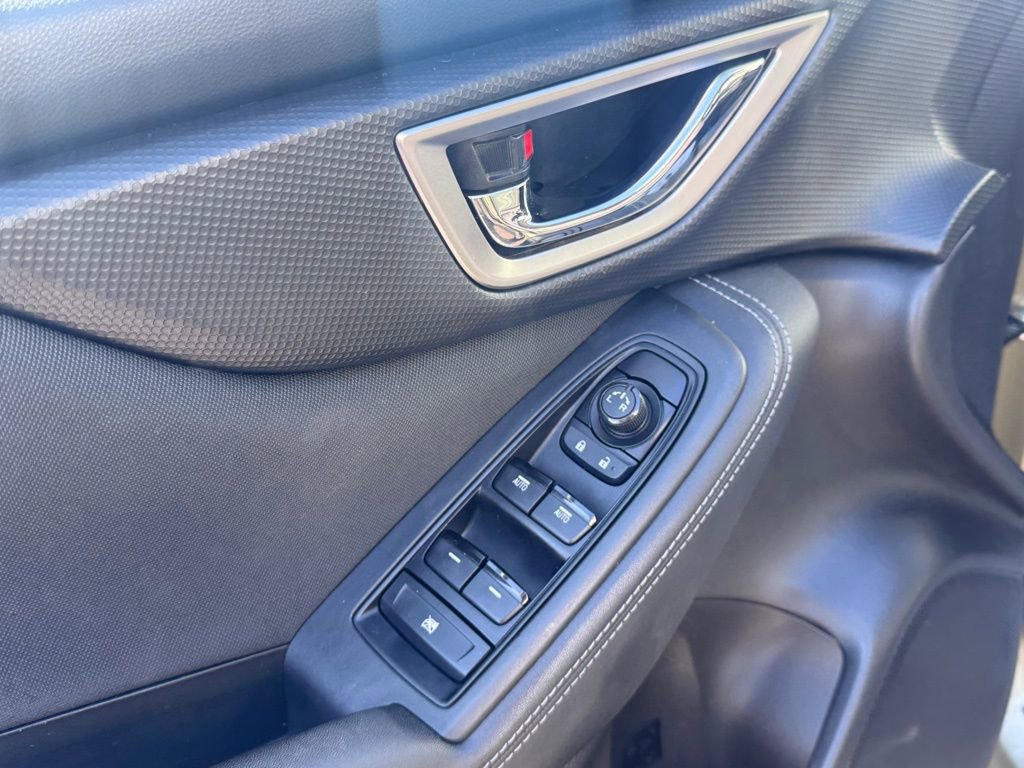 Used 2022 Subaru Forester Premium image 12