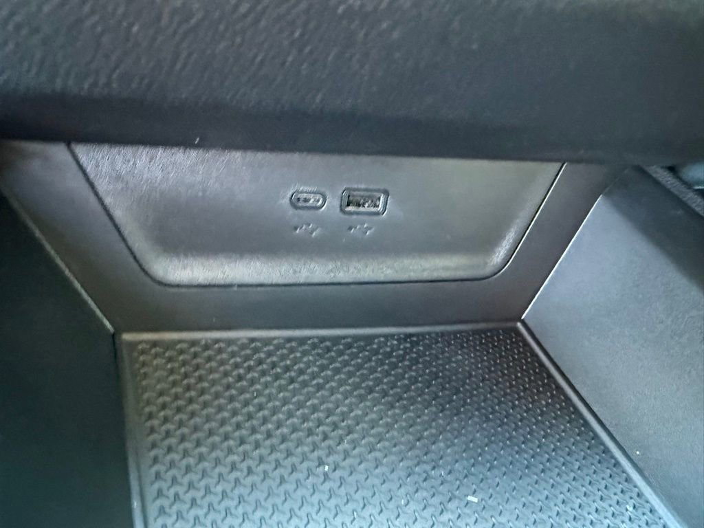 New 2026 Chevrolet Equinox ACTIV w/ Convenience Package III FWD image 27