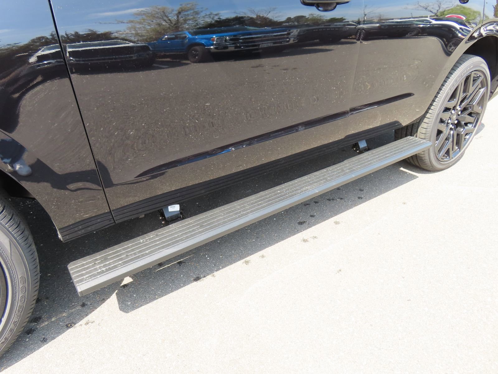 New 2026 Ford Expedition Platinum image 7