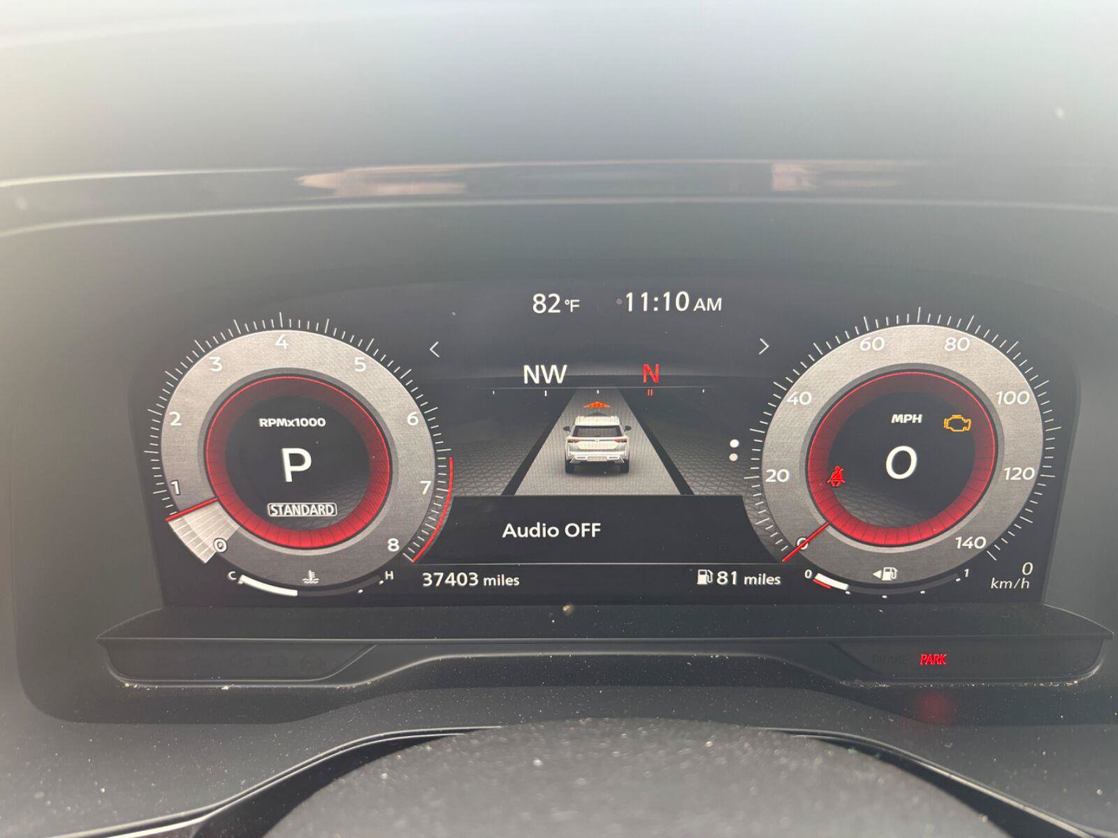 Used 2023 Nissan Pathfinder Platinum FWD image 2