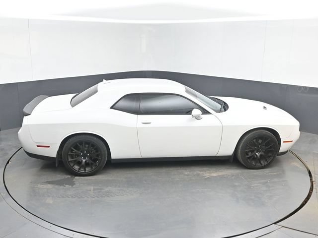 Used 2015 Dodge Challenger SXT Plus RWD image 35