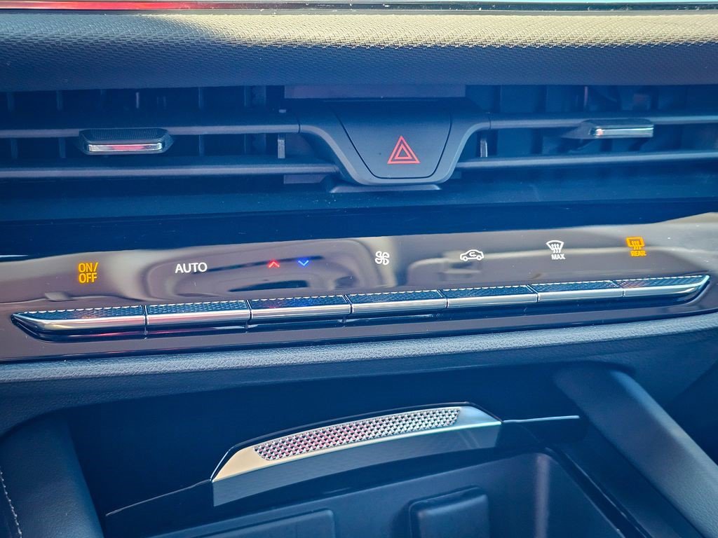 Certified 2025 Buick Envision Preferred image 25