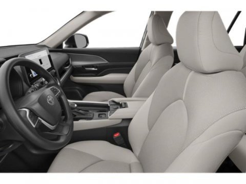 New 2026 Toyota Grand Highlander LE image 8