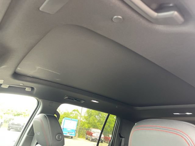 New 2026 Chevrolet Traverse RS w/ LPO, Floor Liner Package AWD/4WD image 22