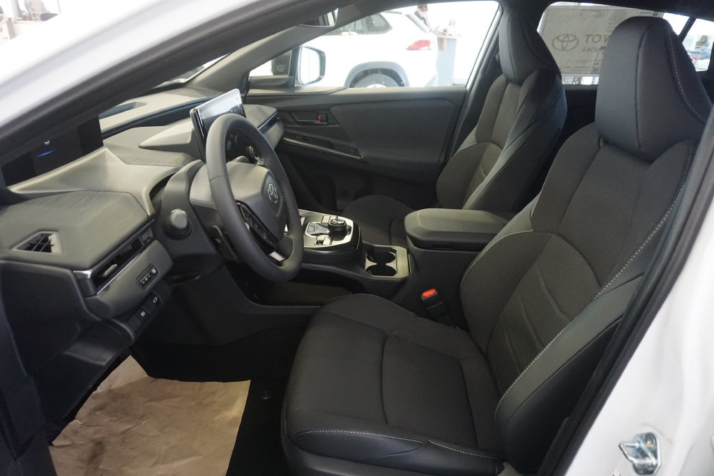 New 2026 Toyota C-HR AWD/4WD image 22