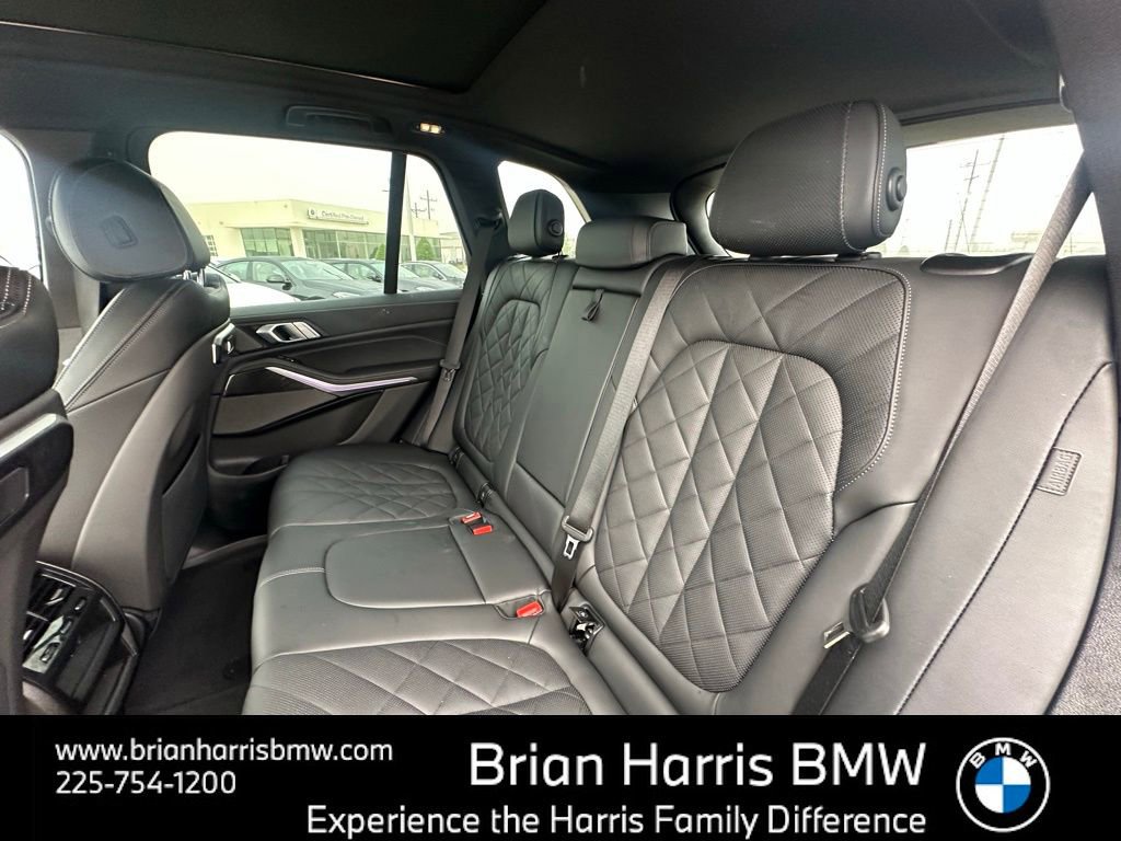 Certified 2025 BMW X5 xDrive40i w/ Parking Assistance Package image 30