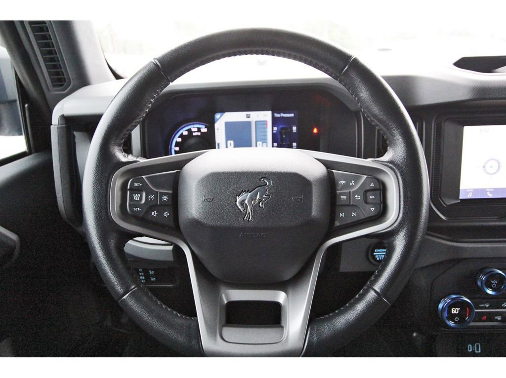 Used 2023 Ford Bronco Black Diamond w/ Sasquatch Package AWD/4WD image 14