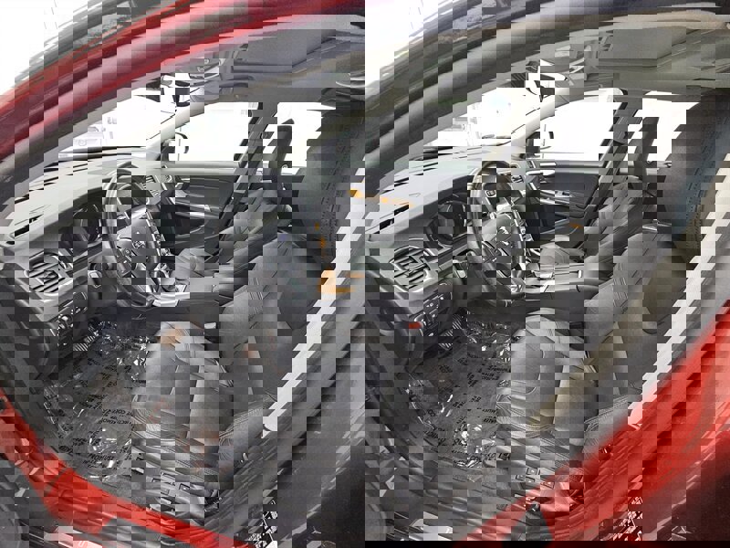 Used 2017 Volvo S60 T5 Inscription Platinum image 10