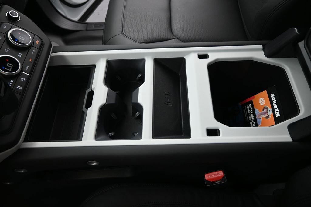 New 2026 Land Rover Defender 110 X-Dynamic SE AWD/4WD image 30