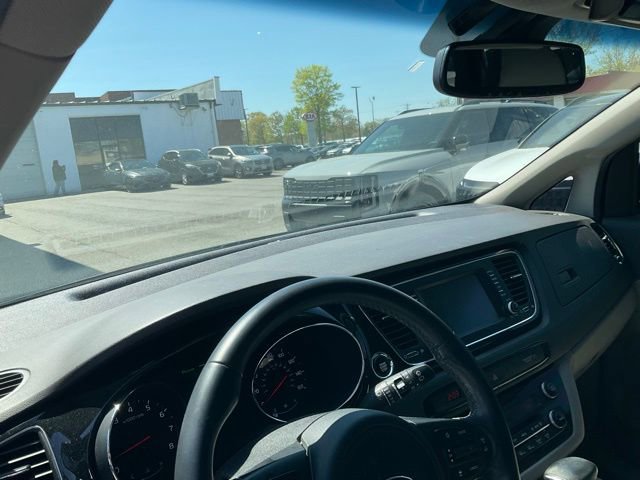 Certified 2017 Kia Sedona EX image 39