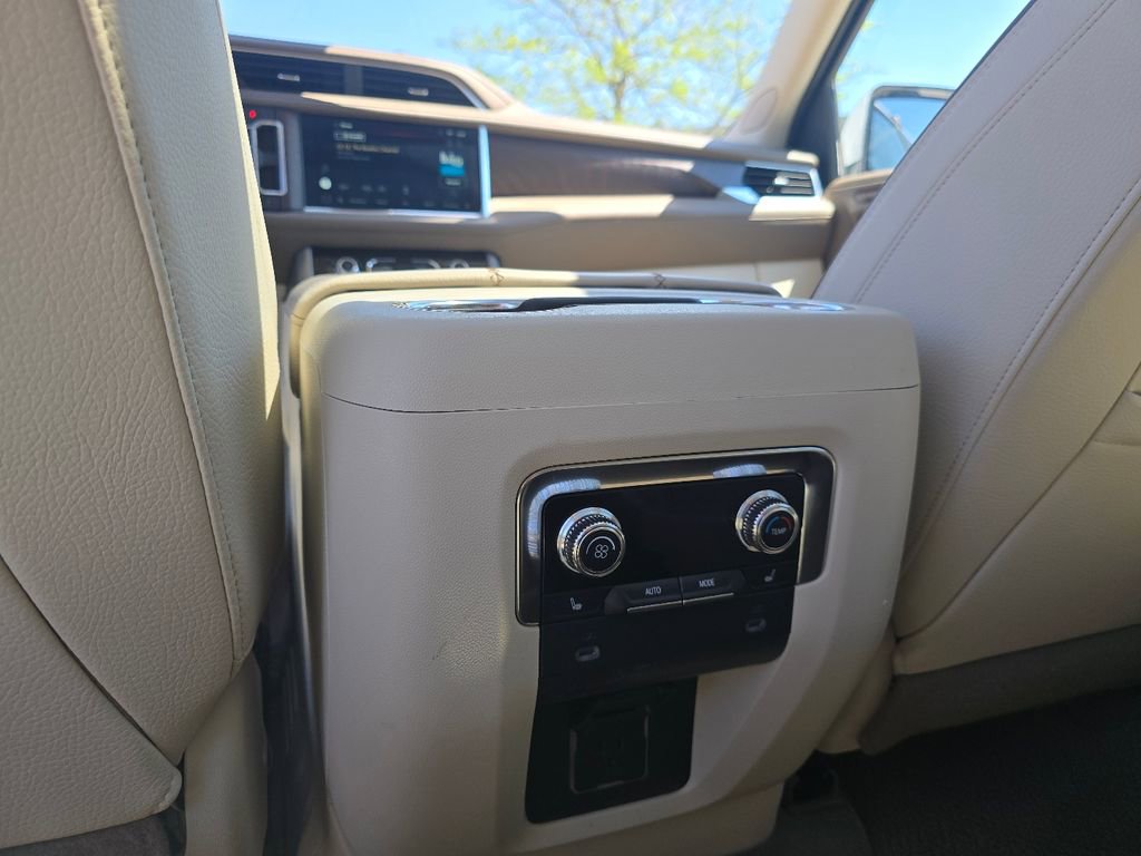 Used 2022 GMC Yukon Denali w/ Max Trailering Package AWD/4WD image 27