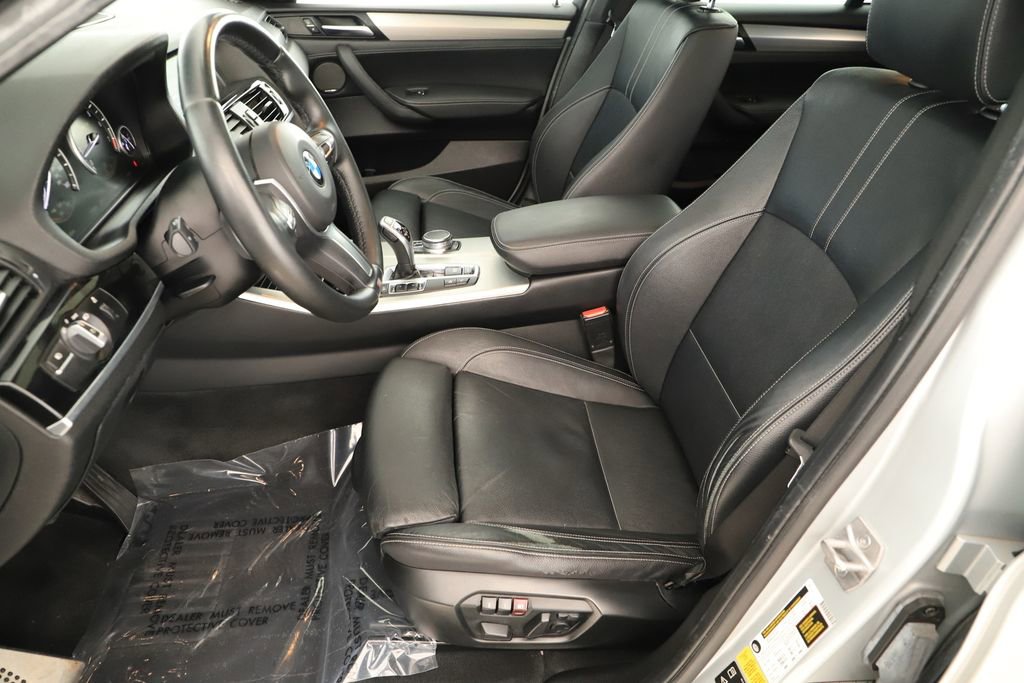 Used 2018 BMW X4 M40i image 25