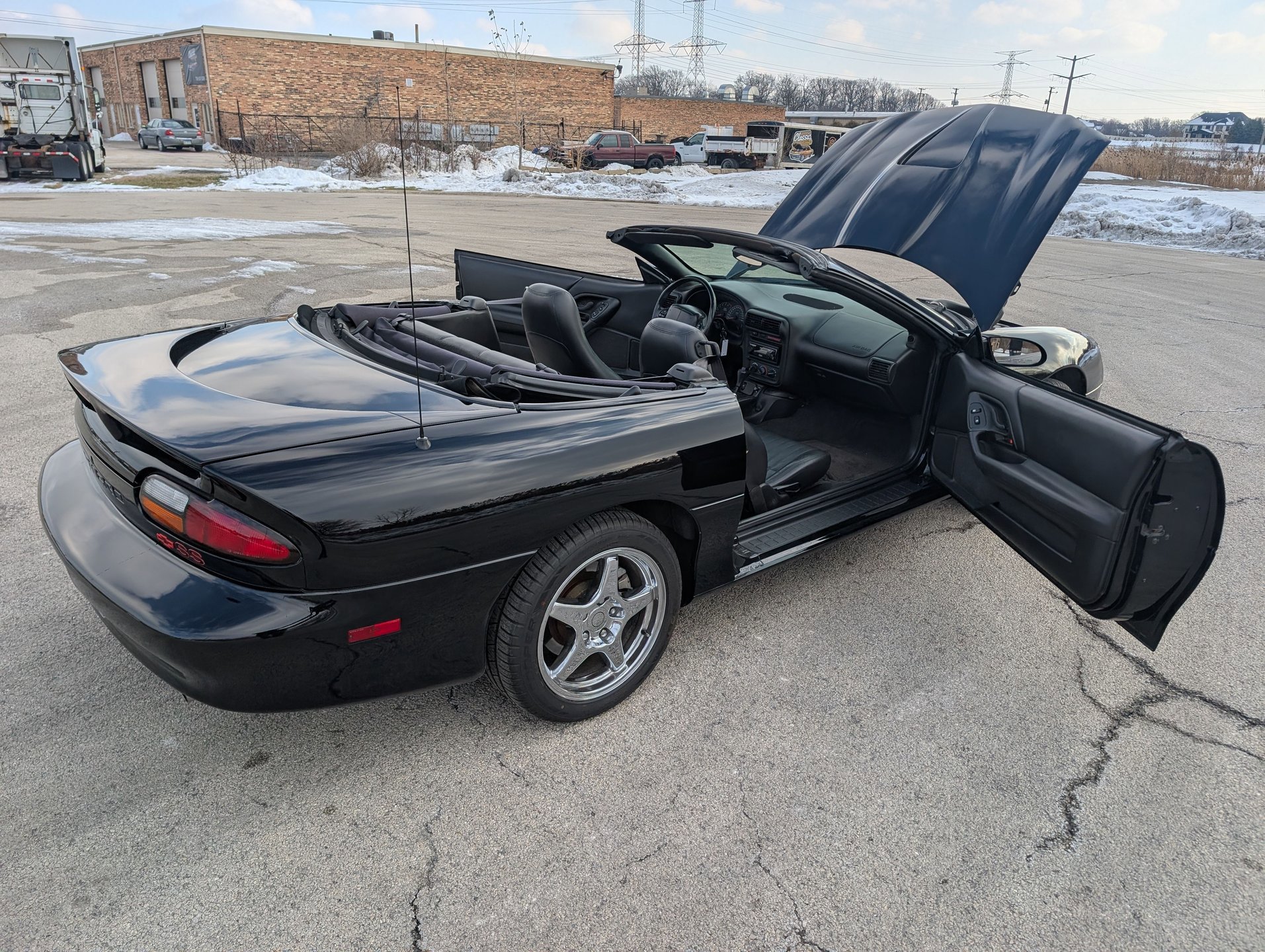 Used 2001 Chevrolet Camaro Z28 w/ SS Performance/Appearance Pkg image 57
