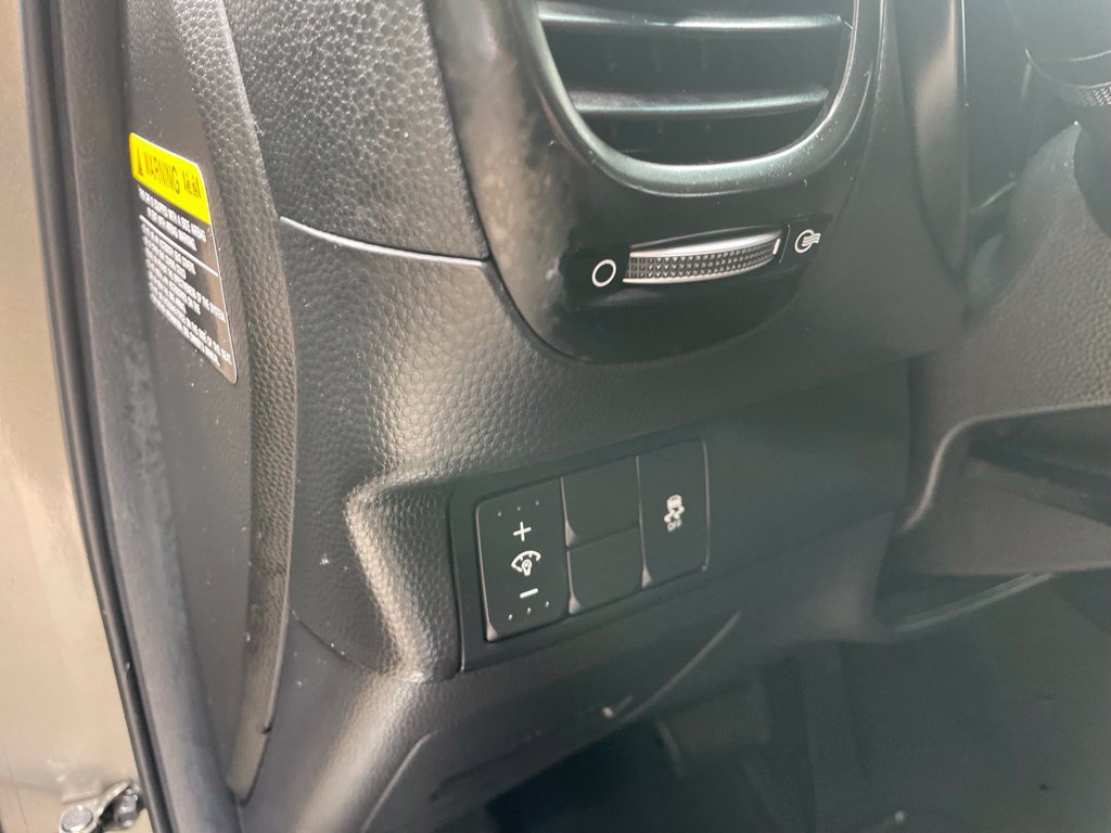 Used 2019 Kia Soul + FWD image 13