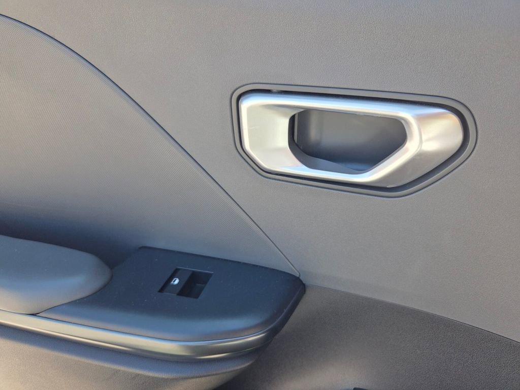 Used 2025 Kia K4 FWD image 10