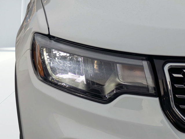 Certified 2025 Jeep Compass Limited AWD/4WD image 9