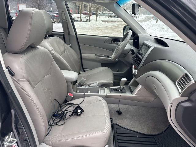 Used 2010 Subaru Forester 2.5X Limited image 29