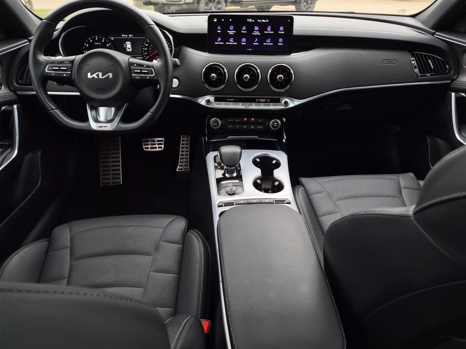 Used 2023 Kia Stinger GT2 RWD image 17