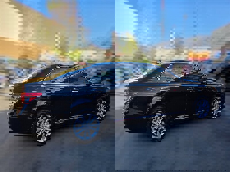 Used 2011 Lexus ES 350 image 8