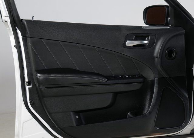 Used 2019 Dodge Charger SXT image 23