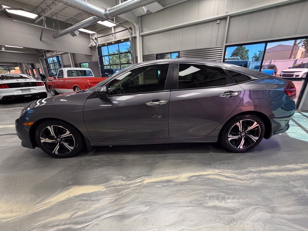 Used 2018 Honda Civic Touring image 35