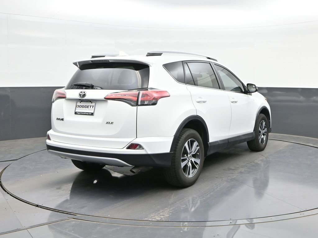 Used 2016 Toyota RAV4 XLE FWD image 11