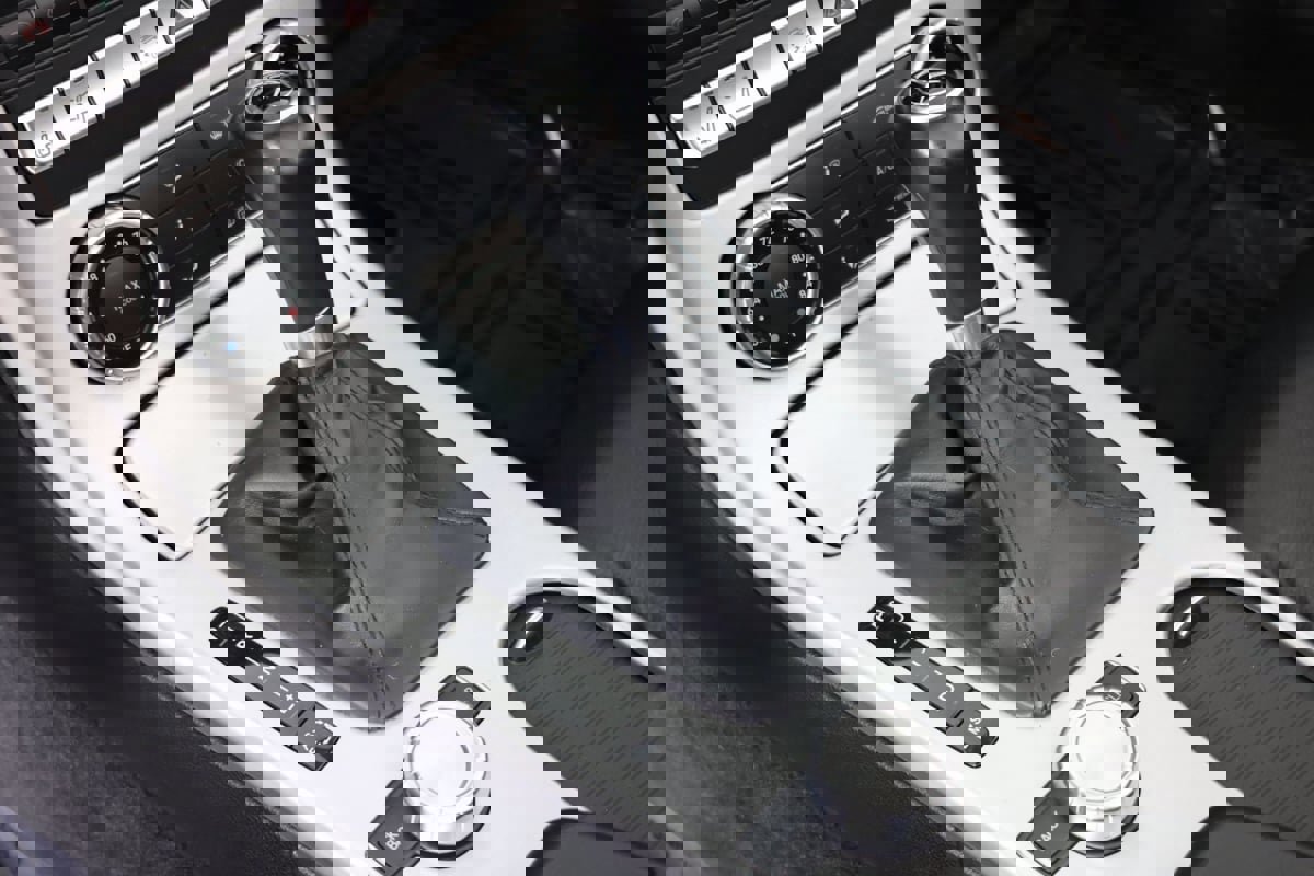 Used 2014 Mercedes-Benz SLK 250 image 6