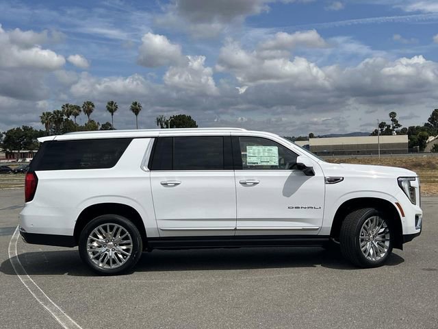 New 2026 GMC Yukon XL Denali w/ Sun & Power Step Package RWD image 2
