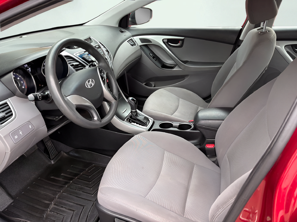 Used 2014 Hyundai Elantra SE FWD image 5
