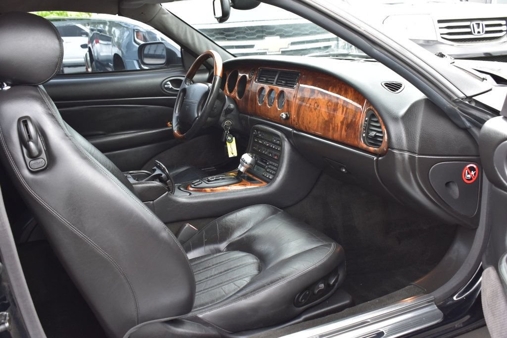 Used 2002 Jaguar XK8 Convertible RWD image 36